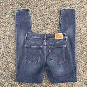 Levi’s Slimming Skinny Jeans